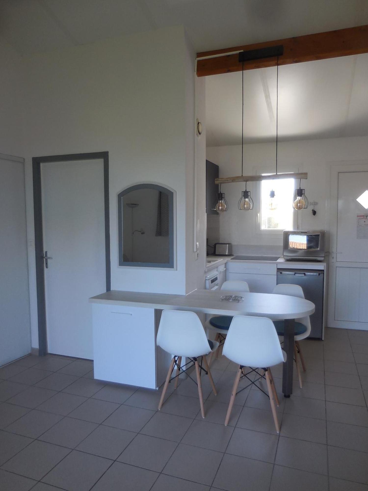 Maison Cosy Avec Piscine Partagee Le Château-dʼOléron エクステリア 写真